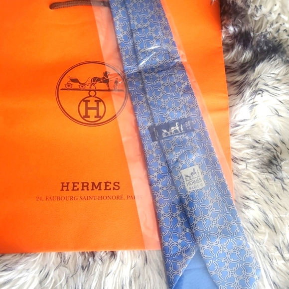 Hermes Necktie 👔 and 2 more - Picture 3 of 9